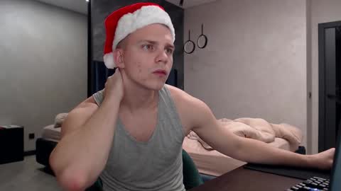 Justin online show from October 30, 6:08 pm