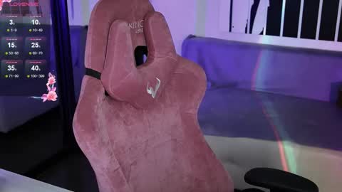 Violet online show from October 24, 11:38 pm