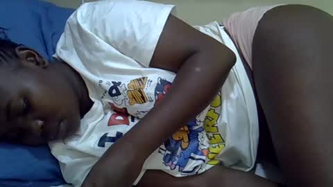 prettybooty1 online show from March 11, 4:51 am