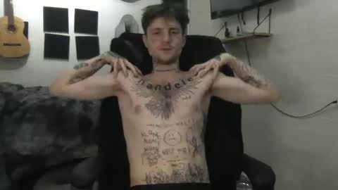 pretty boy online show from December 30, 7:59 am