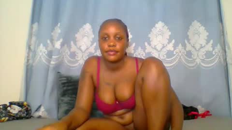 SHANIA online show from November 1, 9:36 pm