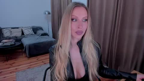 Eva online show from April 14, 1:09 am