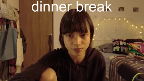 Juli online show from March 4, 12:40 am