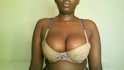 prettyvishy online show from April 6, 2:42 am