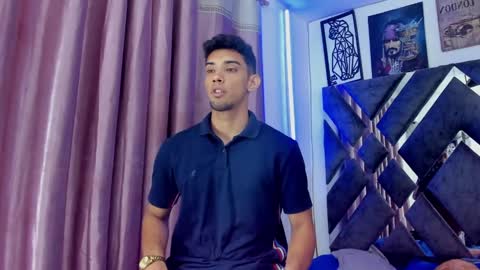 prince_arthur77 online show from September 25, 1:40 pm