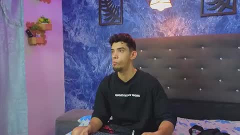 prince_arthur77 online show from March 1, 8:02 pm