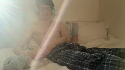 Peaches online show from February 21, 8:38 pm