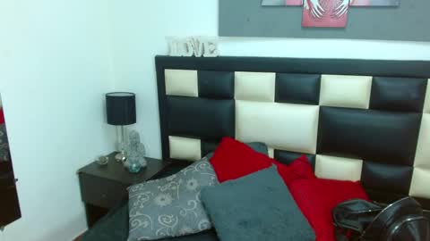 princess_violetx online show from November 23, 10:41 pm