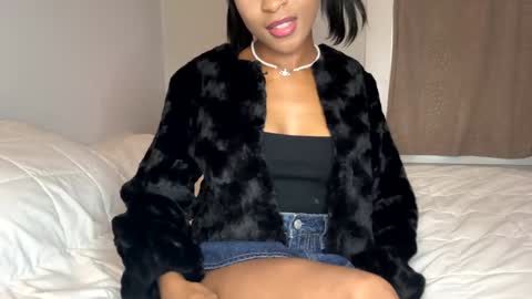 Princess Aleah online show from December 7, 7:38 pm