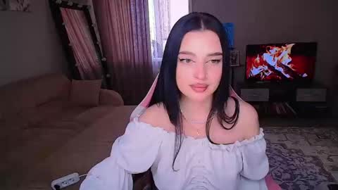 princessamira1 online show from April 6, 10:38 am