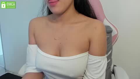 Snapshot of princesse_katey chatting on March 10, 1:21 pm miss me check out my YT   online show from March 10, 1:21 pm