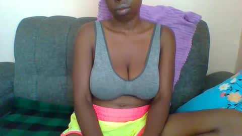 princessg63 online show from February 11, 6:06 am