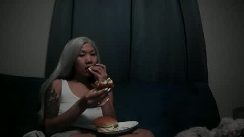 princesskimami online show from December 15, 9:49 am