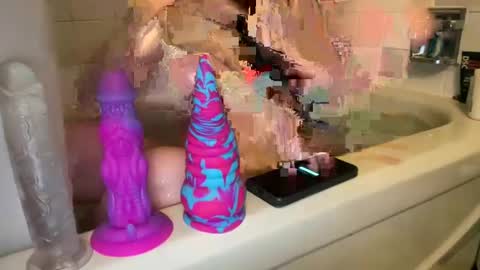 Snapshot of princessoftenis44 chatting on March 6, 3:35 am princessoftenis44 online show from March 6, 3:35 am