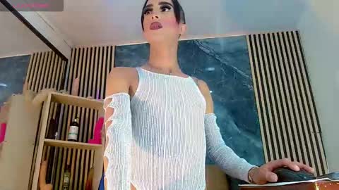 priscilarainbow online show from November 16, 9:50 pm