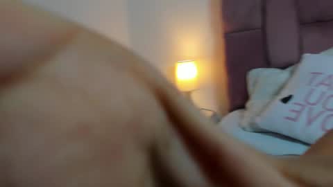 Camila Gutierres online show from December 17, 6:20 pm