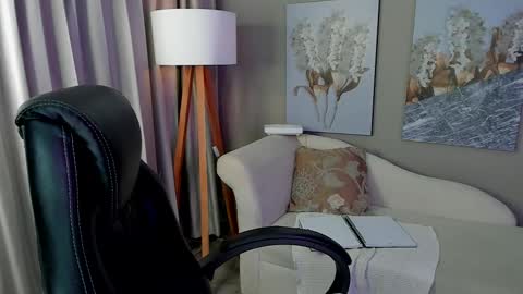 Priya Rose online show from February 13, 8:17 am