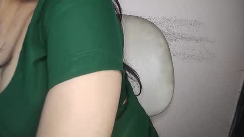 priyu_ online show from November 24, 6:50 pm