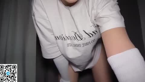 moli online show from April 12, 2:10 pm