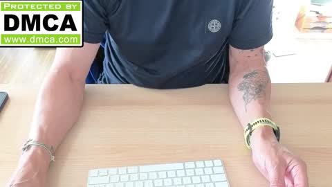 Snapshot of protos2025 chatting on October 24, 2:40 pm protos2025 online show from October 24, 2:40 pm