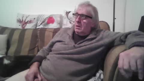 proudwelshman online show from January 7, 11:03 pm