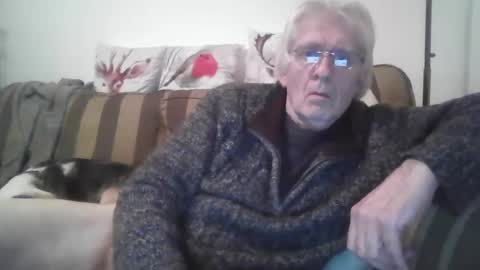 proudwelshman online show from December 28, 12:15 am