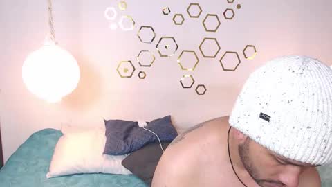 Adris  Juan online show from January 11, 5:13 am