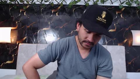 Adris  Juan online show from February 26, 3:10 am