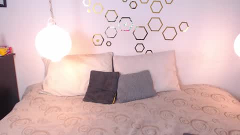 Adris  Juan online show from October 20, 2:38 am