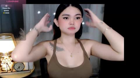 prtty abby03 on ig follow me love online show from November 13, 4:26 am