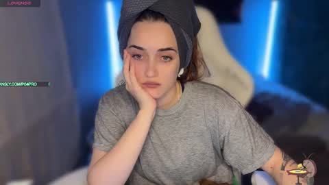 Queen of Pain online show from December 5, 2:26 pm