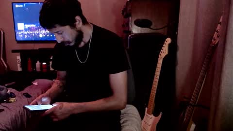 Sk8wave online show from November 7, 8:17 am