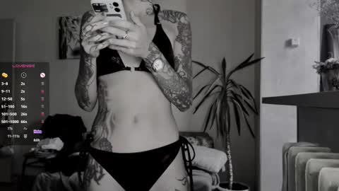 LUCY -----    online show from September 16, 9:33 am