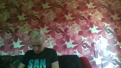 Snapshot of pumaolivers1982589073 chatting on October 28, 3:11 pm pumaolivers1982589073 online show from October 28, 3:11 pm