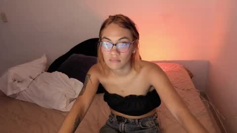 purepleasure25 online show from March 30, 9:48 pm