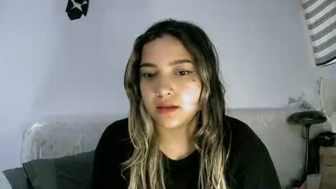 Lizzy online show from April 4, 6:48 pm