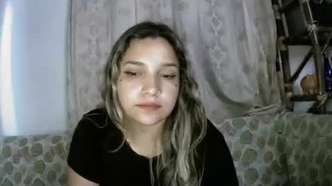 Lizzy online show from March 31, 7:31 am