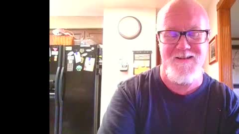 Snapshot of pussylover1365 chatting on October 28, 8:43 pm pussylover1365 online show from October 28, 8:43 pm