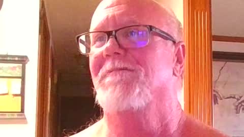 Snapshot of pussylover1365 chatting on September 22, 8:57 pm pussylover1365 online show from September 22, 8:57 pm