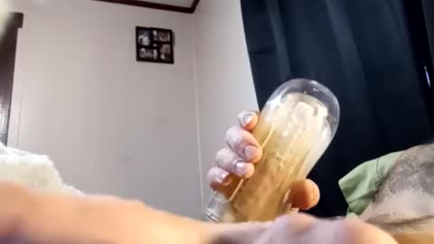 Snapshot of pussyluver420kik909587 chatting on September 20, 3:37 pm Pussyluver420 online show from September 20, 3:37 pm