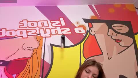 Ellie online show from November 15, 8:16 am