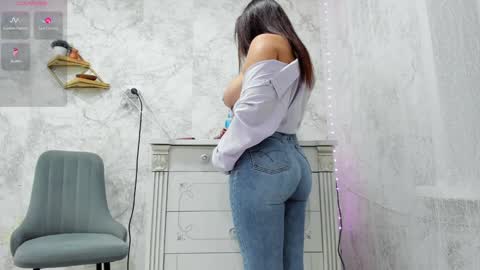 Snapshot of pussysweet9 chatting on September 27, 4:38 pm Love online show from September 27, 4:38 pm