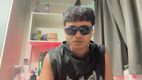 qosmo123 online show from March 31, 2:34 am