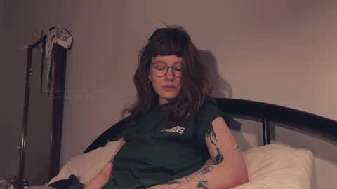    online show from December 20, 7:17 pm