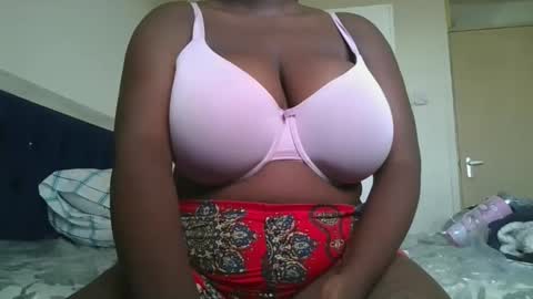 queeen online show from March 24, 6:41 am