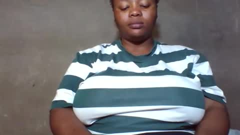 queen2302 online show from April 11, 6:56 pm