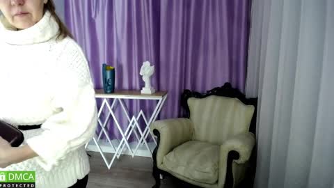 Snapshot of queen_a_n_i chatting on January 22, 7:25 am A N I  Ill be here on December 1st online show from January 22, 7:25 am