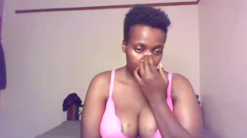 QUEEN online show from December 14, 2:22 am