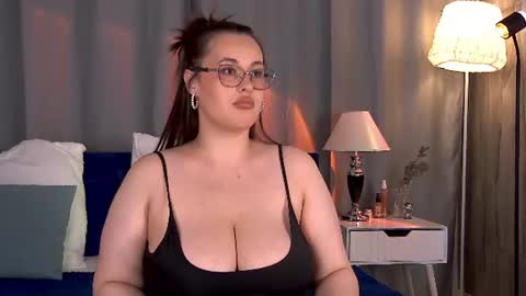 Monica online show from July 20, 7:48 pm