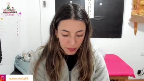 queen_natttyy online show from January 12, 12:39 am